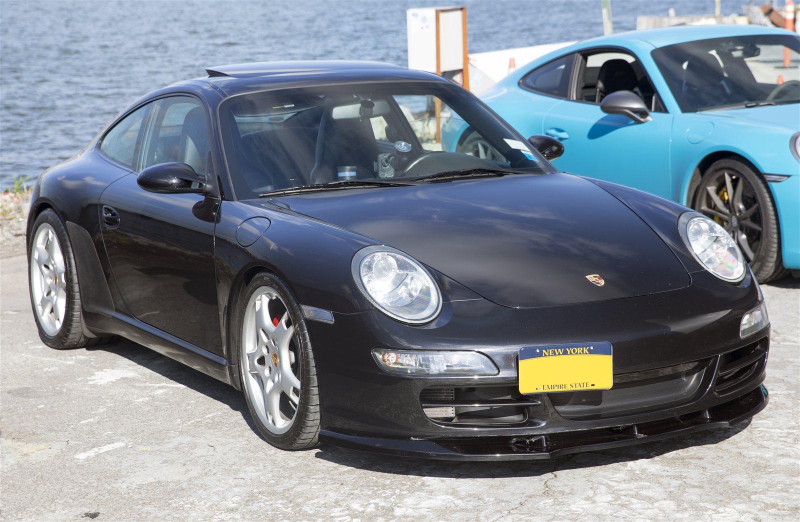 911(997)ブラックの外観