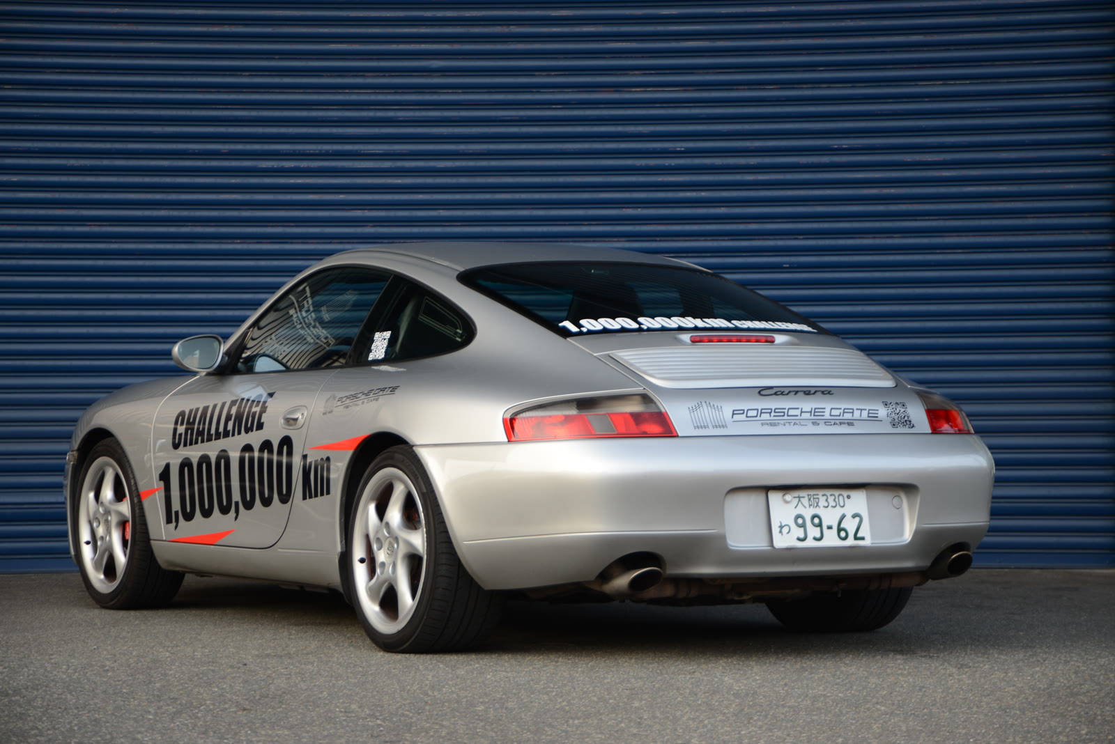 ポルシェ911(996.1)カレラのリアビュー